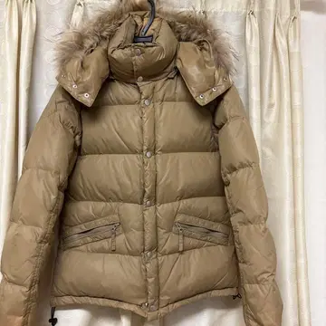 어반 리서치 카멜색 다운 자켓 후드 부착