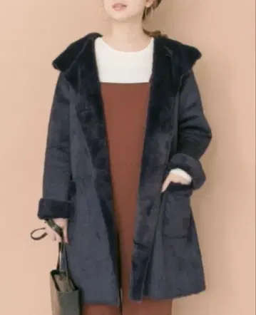 어반 리서치 페이크 무스탕 코트