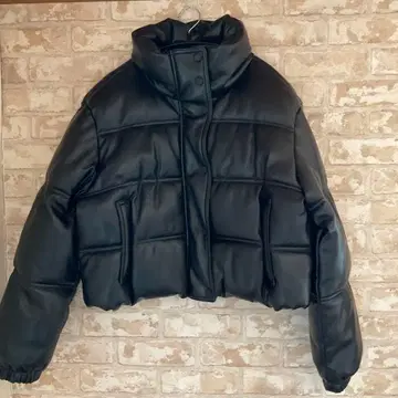 GAP 비건 레더 크롭 헤비 웨이트 퍼퍼 자켓