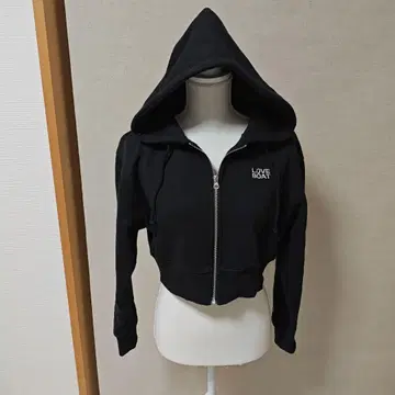 LOVE BOAT 후드 부착 크롭 자켓