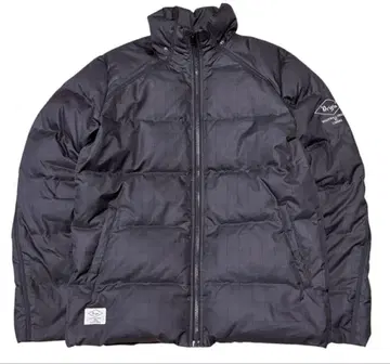 UMBRO 엄브로 백 로고 소매 자수 다운 자켓