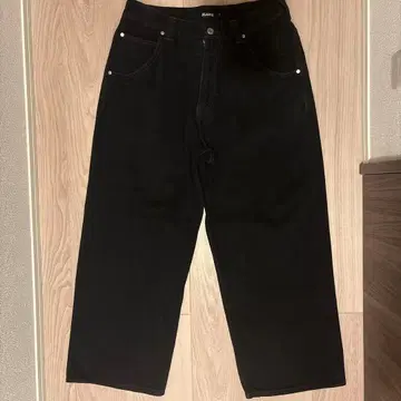 X-LARGE CONTRAST STITCH WIDE PANTS BLK32