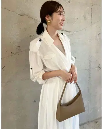 [ 가격 인하 ] 아뉴앙스 anuans 트렌치 디테일 원피스