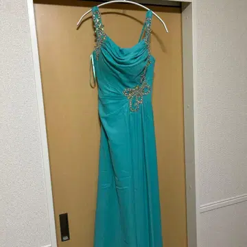 터콰이즈 비즈 장식 롱 드레스