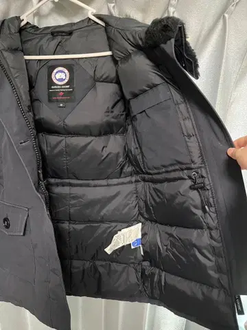 Canada Goose 블랙 다운 자켓