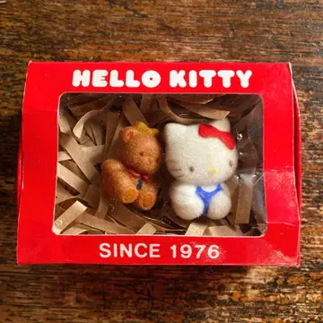 쇼와 레트로 키티 브로치 HELLO KITTY