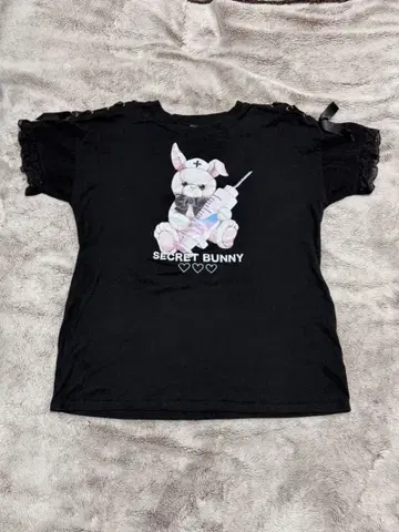 [ Secret Honey ] 어깨 레이스 토끼 T셔츠