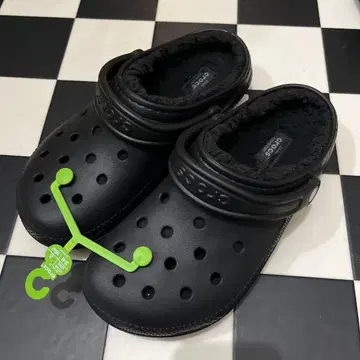 Crocs 블랙 클로그 샌들