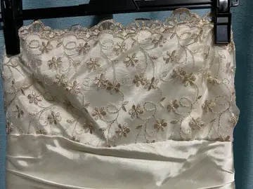 GUNNESAX (건네삭스) 자수 스트랩 웨딩 드레스