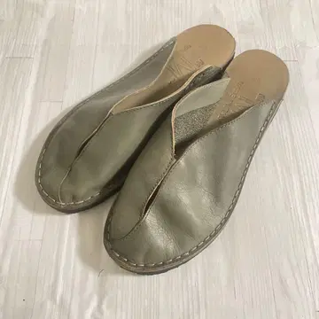 [새상품급] 가죽 샌들 M 올리브 38 24cm 뮬