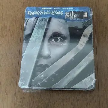 가위손 스틸북 4K UHD + Blu-ray