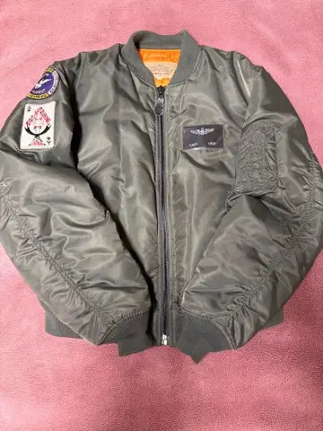 AVIREX MA-1 플라이트 자켓 L 사이즈 충전솜 상태 좋음