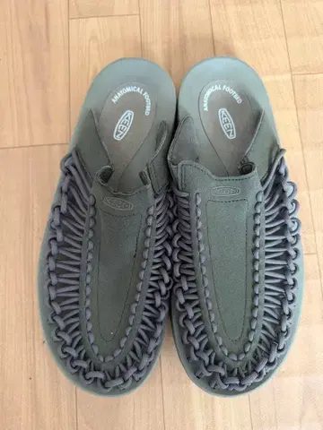 KEEN 슬립온 샌들 올리브 26.5cm