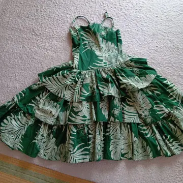 CC 패션 그린 잎 패턴 프릴 원피스