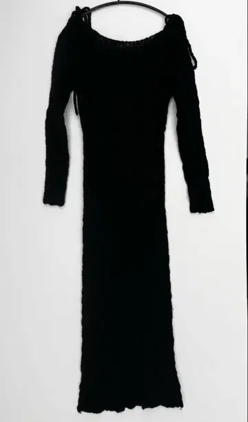 오리엔스 저널 스탠다드 블랙 니트 롱 원피스