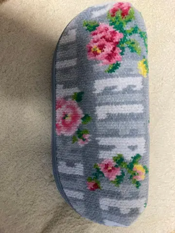 페이러 안경 케이스 디디에타 로사 그레이 색상