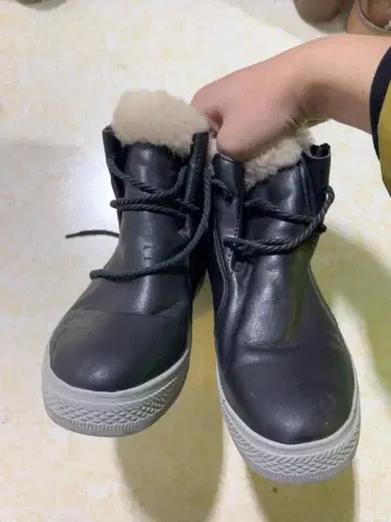 블랙 어그 부츠 합성 피혁