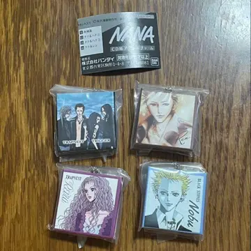 NANA CD풍 아크릴 참 4개 세트