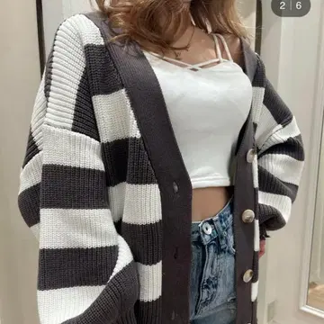 새상품급 GYDA 보더 루즈 니트 가디건 프리 사이즈