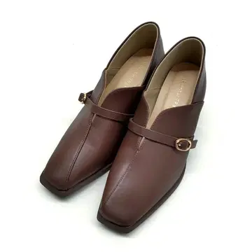 ORiental TRaffic 2025 슬릿 디자인 갑보행 펌프스