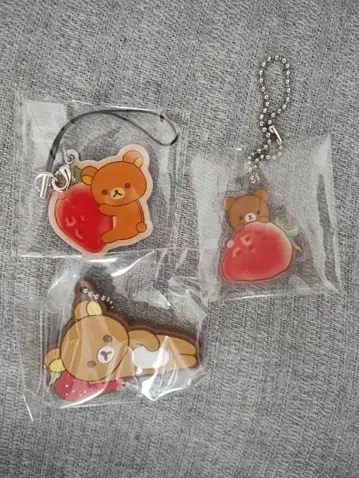 리락쿠마 딸기 키링 스트랩 3개 세트 미사용