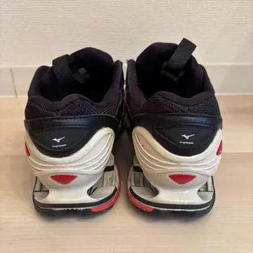 그라프 페이퍼 x 미즈노 웨이브 프로페시