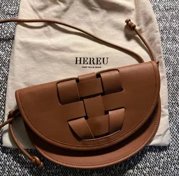 HEREU 숄더백 Lluna Nova 브라운 Tan