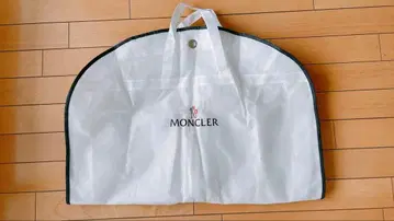 MONCLER 다운 자켓용 커버 화이트