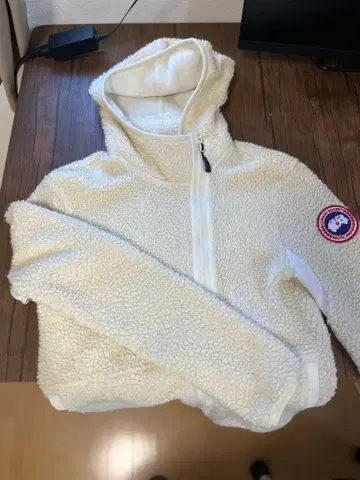 Canada Goose 플리스 자켓 화이트