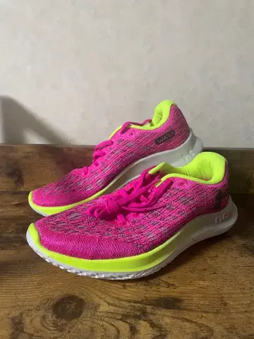 [ 새상품 미사용 ] 언더아머 UA 플로우 벨로시티 윈드2 스포츠