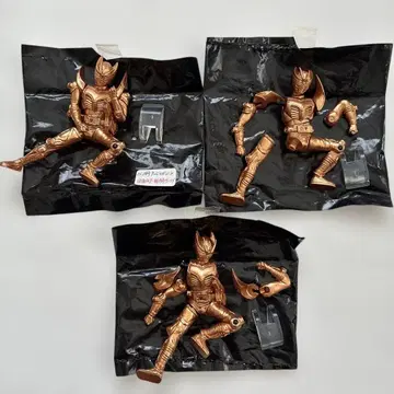 가면라이더 류우키 서바이브 TV 매거진 HG 금빛 컬렉션 피규어 3체