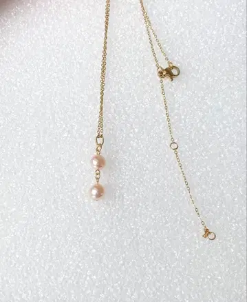 진주와 골드 컬러 체인 목걸이w