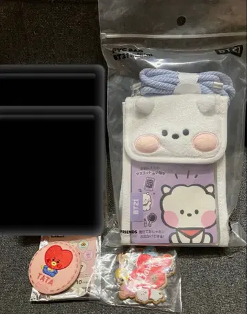 bt21 BTS RJ 스마트폰 파우치 자수 캔뱃지 타타 키체인