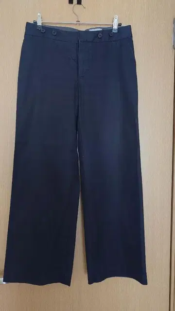 마가렛 하우엘 블랙 와이드 팬츠