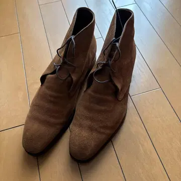 빔즈하츠 브라운 스웨이드 처카 부츠