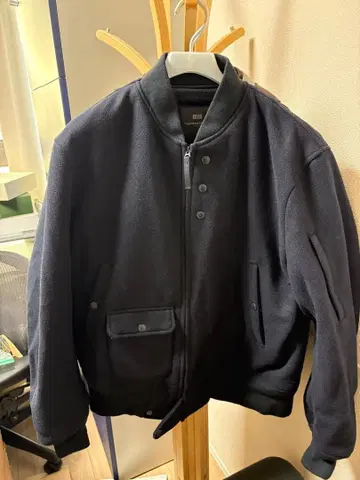 유니클로 엔지니어드 가먼츠 자켓 M 네이비