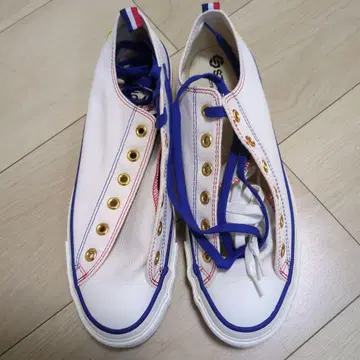 STRICT-G x 문스타 로우컷 연방군 모델 27.0 가격 인하 불가