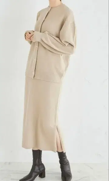 toccocloset 페더 니트 셋업 가디건 타이트 스커트