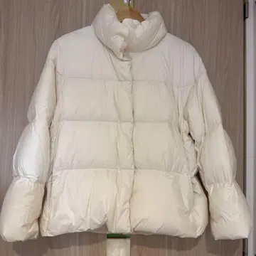 UNIQLO 파우더 소프트 다운 자켓 S 사이즈