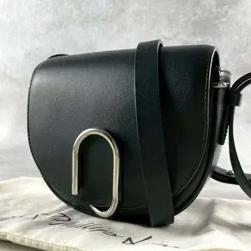 새상품급/수납 가방 포함 필립림 가죽 숄더백 플랩 블랙