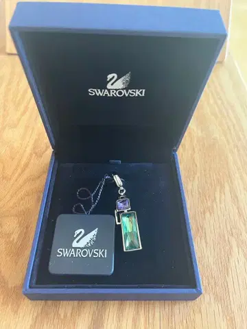 스와로브스키 SWAROVSKI 참 보라색 그린