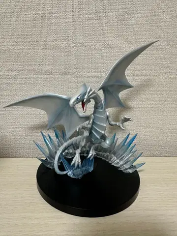 유희왕 블루아이즈 화이트 드래곤 푸른 눈의 백룡 소울 크라프트 피규어