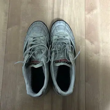 Mizuno 축구화 25.5cm 그레이