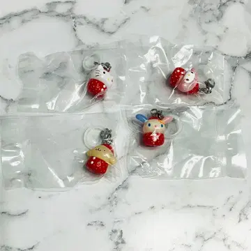 산리오 딸기 메지루시 액세서리 키티 마이멜로디 우사하나 폼폼푸딩