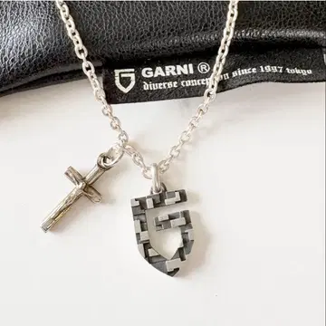 가르니 목걸이