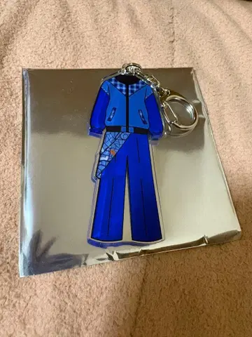 ONELOVEONEHEART 러브원 쿠마야 아유무 의상 아크릴 키링