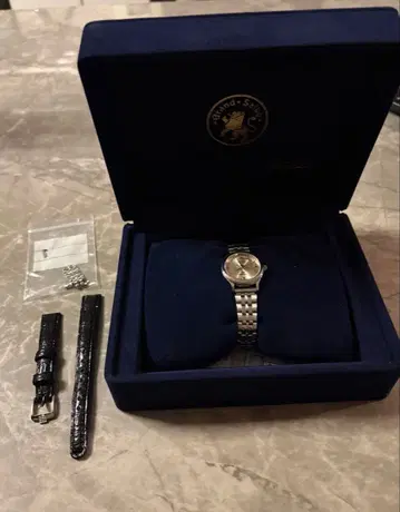 그랜드 세이코/QZ 4J51-0A10/샴페인 골드(다이얼)