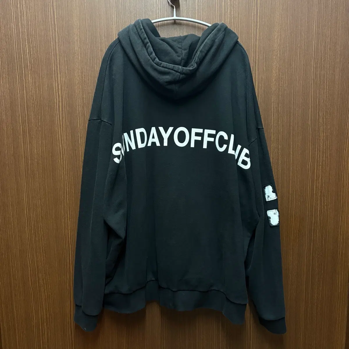 Sunday Off Club Hooded Zip-up | Bunjang Global
