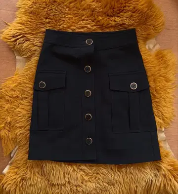 [미사용] DKNY 다나카란뉴욕 블랙 스커트 사이즈 2