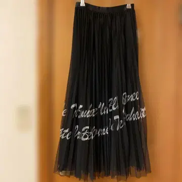 [새상품] 베아트리스 블랙 플리츠 스커트 사이즈 38
